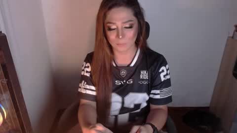 Snapshot of queen_of_all_queens chatting on October 2025 02:29:02 PM samantha online show from October 2025 02:29:02 PM