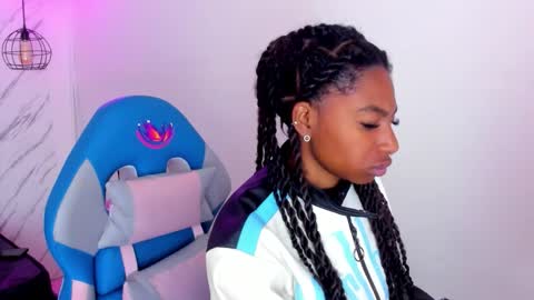   online show from November 2025 11:33:01 AM