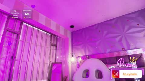 Snapshot of queen_perla_ chatting on May 2026 12:01:01 PM online show from May 2026 12:01:01 PM