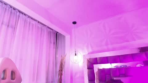 Snapshot of queen_perla_ chatting on May 2026 12:12:01 PM online show from May 2026 12:12:01 PM