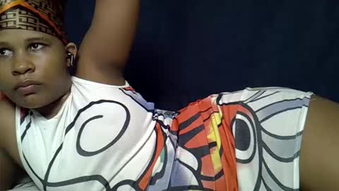 Snapshot of queen_polite1 chatting on April 2026 06:19:01 AM queen_polite1 online show from April 2026 06:19:01 AM