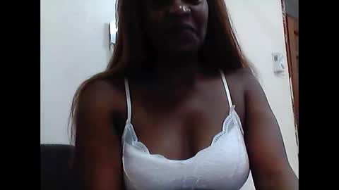 queen_tess1 online show from February 2025 06:27:02 PM