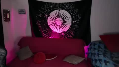 Snapshot of queen_zafiro88 chatting on March 2025 03:32:01 AM Zafiro ILL BROADCAST UNTIL DECEMBER Onlyfans online show from March 2025 03:32:01 AM