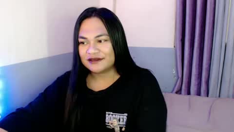 queenbee_mistress online show from February 2025 09:59:01 PM