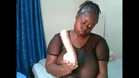 Snapshot of queenboobs254 chatting on June 2026 04:01:01 PM queenboobs254 online show from June 2026 04:01:01 PM