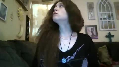 Snapshot of queencrimsonlvx chatting on May 2026 02:19:01 AM queencrimsonlvx online show from May 2026 02:19:01 AM