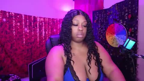 Queen Cherise Roze online show from February 2026 07:39:02 PM