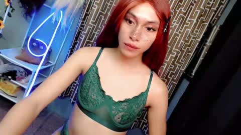 just call me QUEEN and ill be there online show from November 2025 11:54:01 AM