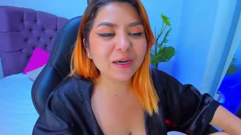 Queen online show from February 2025 01:10:01 AM