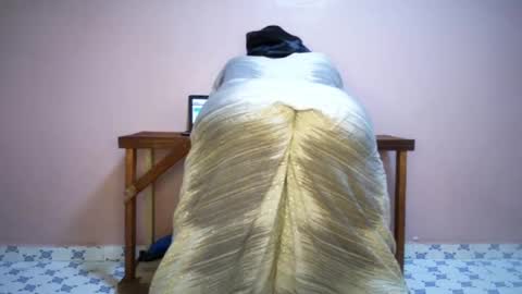 Nina online show from March 2025 05:25:01 PM