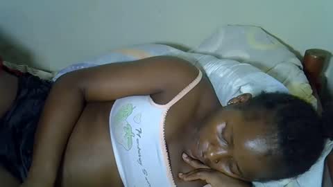 Snapshot of queenlena868103 chatting on November 2025 10:42:01 PM queenlena868103 online show from November 2025 10:42:01 PM