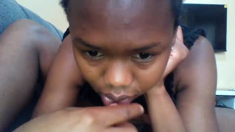 Snapshot of queenleona61 chatting on June 2026 09:14:01 AM queenleona61 online show from June 2026 09:14:01 AM