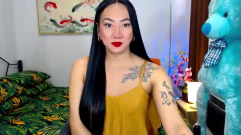 QUEEN online show from January 2025 01:09:02 AM