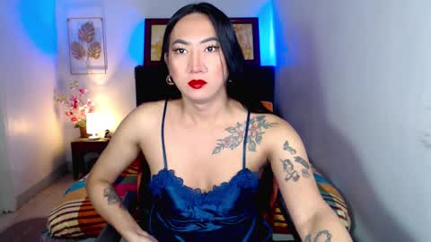 QUEEN online show from February 2025 08:39:02 AM