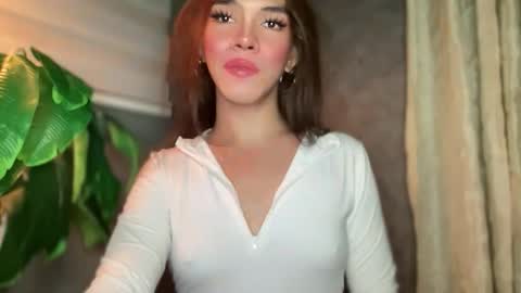 Snapshot of queenn_xxx chatting on November 2025 09:10:02 AM QUEEN online show from November 2025 09:10:02 AM