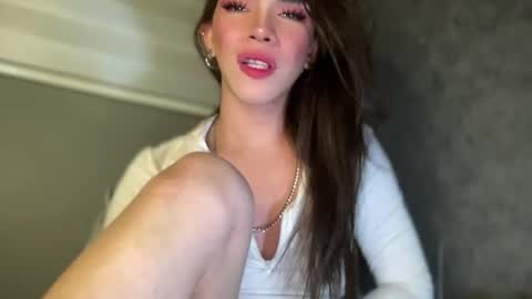 Snapshot of queenn_xxx chatting on November 2025 12:24:02 AM QUEEN online show from November 2025 12:24:02 AM