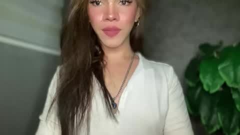 Snapshot of queenn_xxx chatting on January 2026 08:14:01 PM QUEEN online show from January 2026 08:14:01 PM