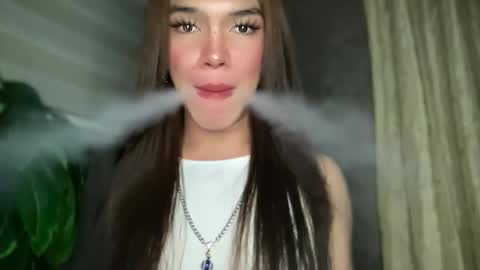 Snapshot of queenn_xxx chatting on February 2026 08:47:01 PM QUEEN online show from February 2026 08:47:01 PM