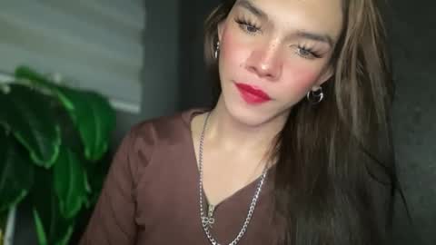 Snapshot of queenn_xxx chatting on February 2026 12:50:02 AM QUEEN online show from February 2026 12:50:02 AM