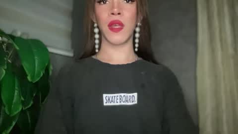 Snapshot of queenn_xxx chatting on March 2026 01:07:02 AM QUEEN online show from March 2026 01:07:02 AM