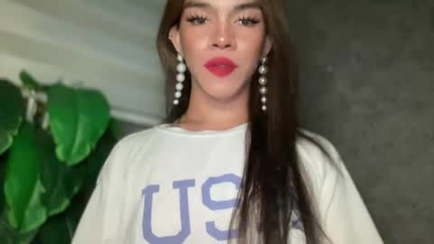 Snapshot of queenn_xxx chatting on March 2026 08:11:01 PM QUEEN online show from March 2026 08:11:01 PM