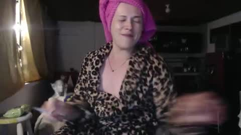 Nico online show from November 2025 02:23:01 AM