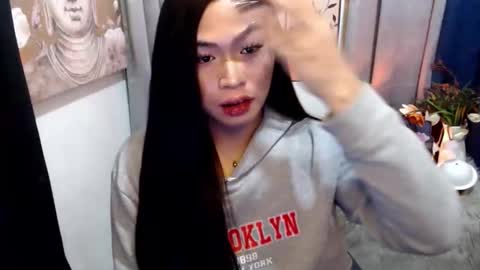 Mikka online show from February 2026 05:02:02 PM