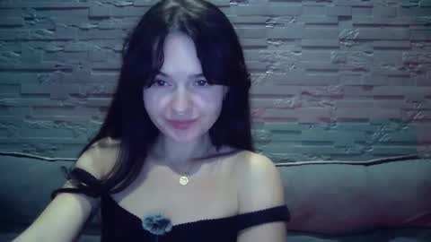 QueenOfModels online show from November 2025 03:11:02 PM