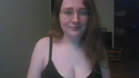 Snapshot of queenofthenights chatting on June 2026 10:03:01 PM queenofthenights online show from June 2026 10:03:01 PM