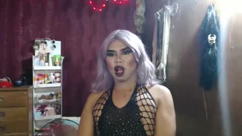 queenpinayebony_xx online show from April 2026 11:04:02 AM