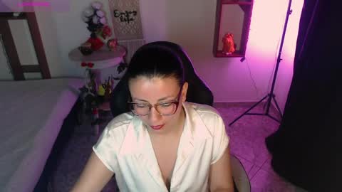 Snapshot of queenrose94 chatting on March 2026 12:39:02 PM queenrose94 online show from March 2026 12:39:02 PM
