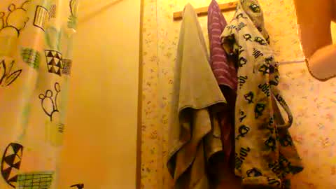 queenstonermami online show from June 2026 09:15:01 AM