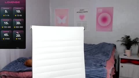 Snapshot of queitsharm_ chatting on February 2026 08:25:02 AM Anna online show from February 2026 08:25:02 AM