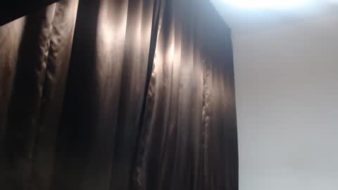 oilypanda online show from February 2025 10:15:01 PM