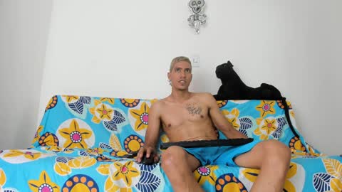 Snapshot of quinnandpuma chatting on December 2024 11:40:01 PM QuinnAndPuma online show from December 2024 11:40:01 PM