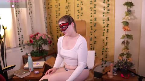 Snapshot of quinnrmonroe chatting on February 2026 04:24:02 PM QuinnMonroe online show from February 2026 04:24:02 PM