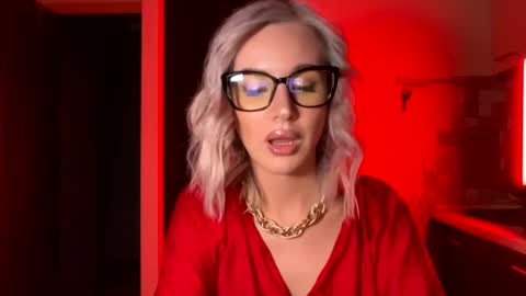 qusi28 online show from February 2025 10:09:02 PM