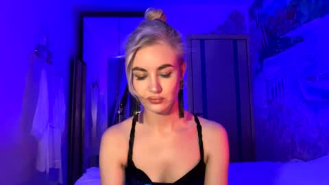 qusi28 online show from February 2025 08:50:01 PM