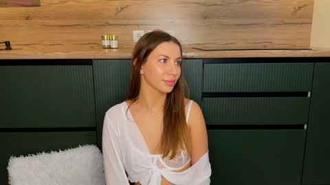 Melissa online show from December 2025 01:42:01 PM