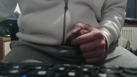 Raccoon68 online show from February 2026 09:58:02 AM