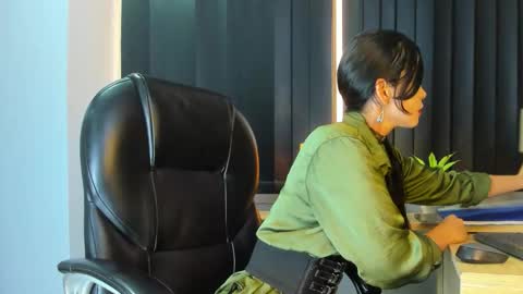 Rachel online show from October 2025 12:05:02 PM