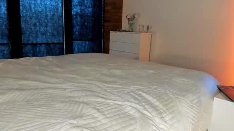 Sherryl online show from February 2026 09:42:02 AM