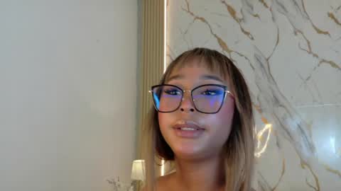 Snapshot of rachell_ebony chatting on May 2026 04:04:02 PM Rachel Ebony online show from May 2026 04:04:02 PM