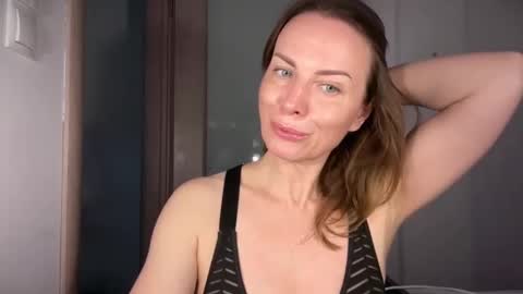 Snapshot of rachelldelicious chatting on May 2026 06:14:02 PM Rachel online show from May 2026 06:14:02 PM