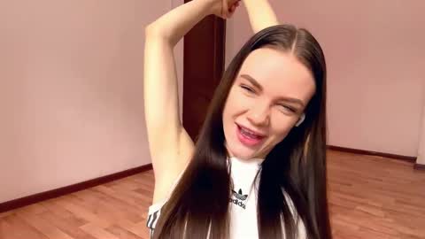Snapshot of rachelpoisso chatting on November 2025 08:25:01 AM Rachel online show from November 2025 08:25:01 AM