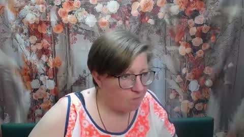 Snapshot of radachudna chatting on May 2026 06:37:02 PM RadaChudna online show from May 2026 06:37:02 PM