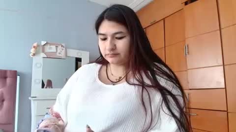 radiantgoddes online show from December 2024 01:18:01 PM