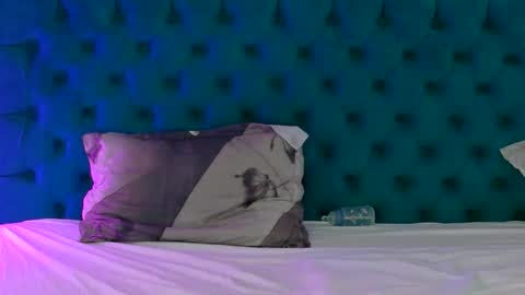 sweet peach online show from March 2026 06:18:02 AM