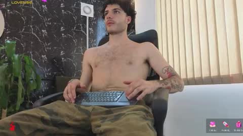 R A F A E L online show from March 2026 08:59:02 PM