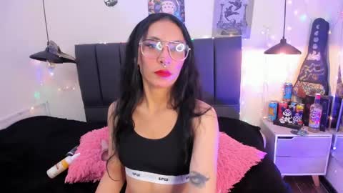 Snapshot of raia_ chatting on May 2026 03:45:02 AM Raia online show from May 2026 03:45:02 AM